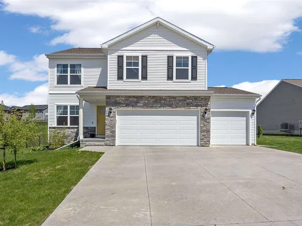 305 Dawson Dr, West Branch, IA 52358