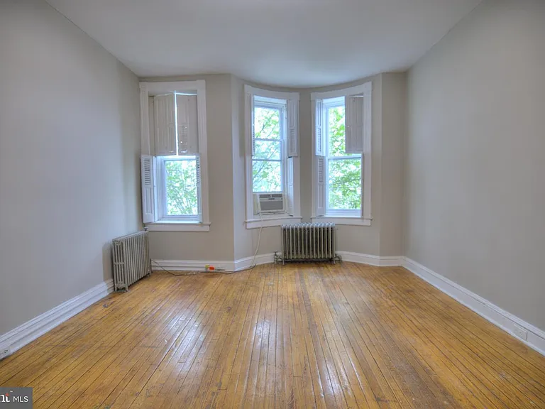 3422 Chestnut Ave #2 — Photo 3