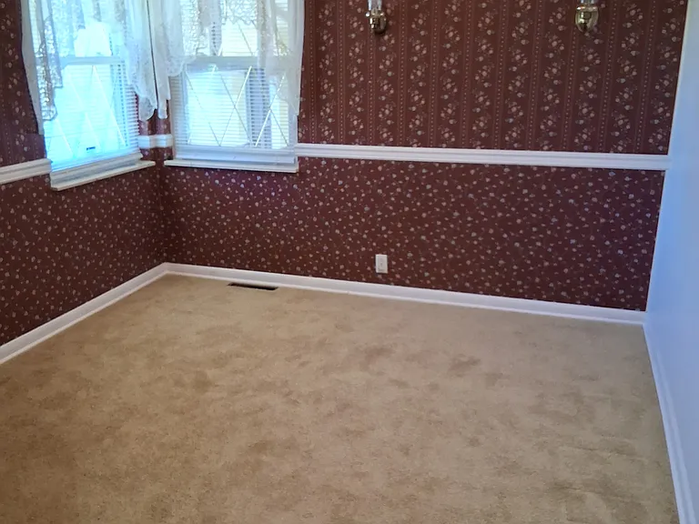 233 N Meadowlark Dr — Photo 17