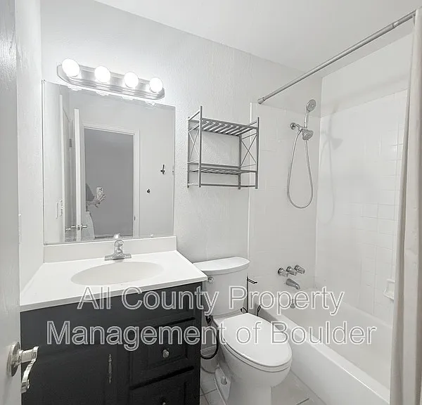 1520 Taft Ct — Photo 23