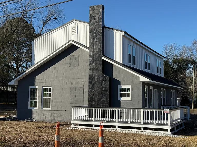 221 E Plank Rd — Photo 15