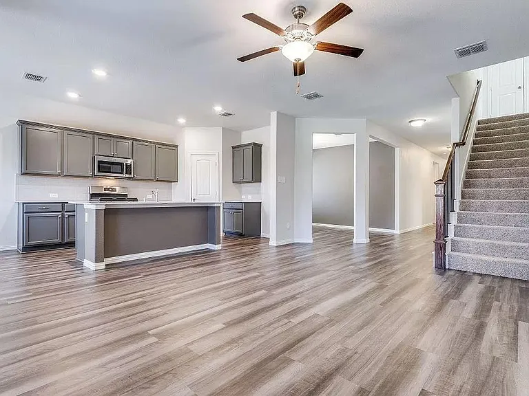 1333 Rembrandt Dr — Photo 15