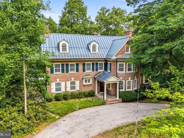 443 Saint Davids Ave, Wayne, PA 19087