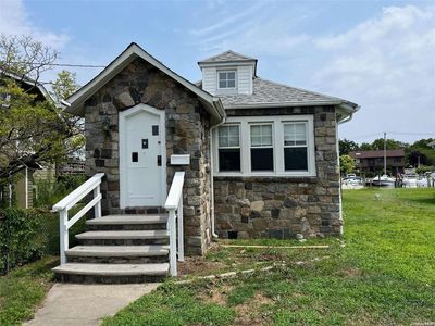 746 S Hickory Street, Lindenhurst, NY, 11757