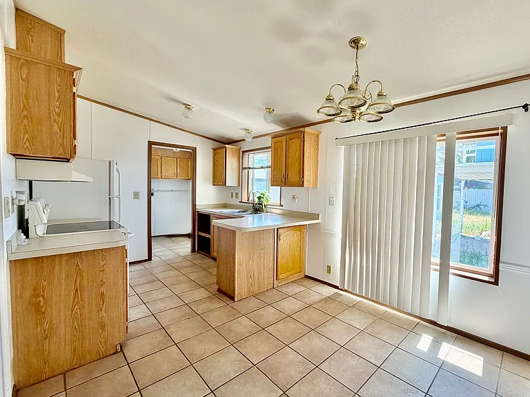 1860 Kellie Dr — Photo 1
