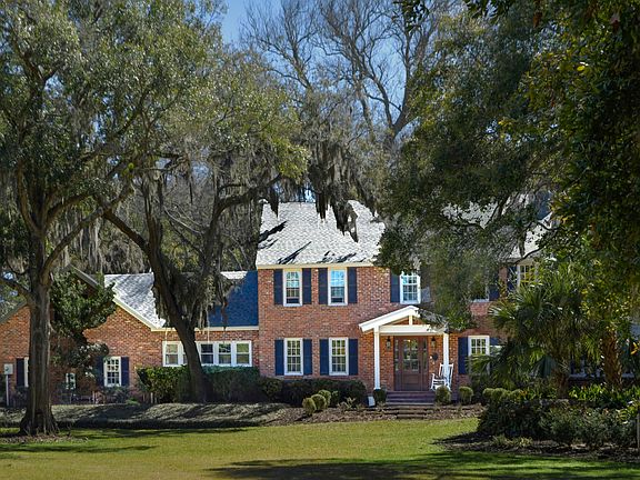 3rd image of 1814 Highland Dr