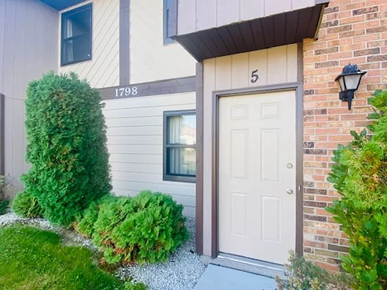 1798 Eldorado Dr — Photo 2