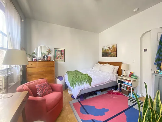 Rented by Dream Space Realty | media 25