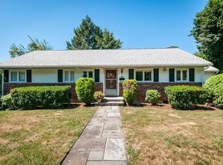 15 Bluebird Rd, Wellesley, MA 02481