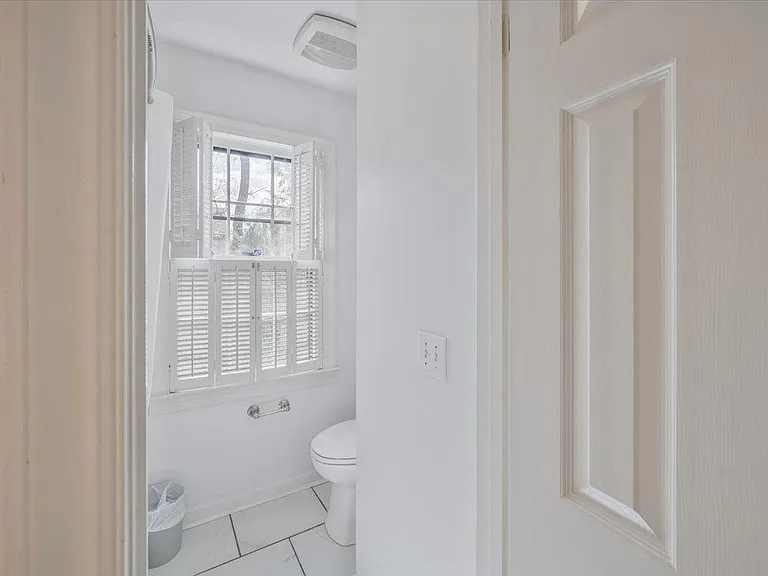 206 Westchase Dr — Photo 19