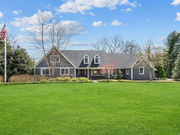 10 Brian Lane, Mount Sinai, NY 11766