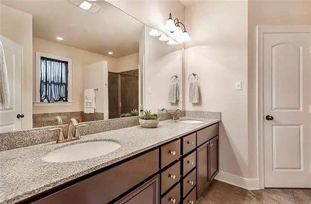 604 Pine Grove Loop — Photo 11