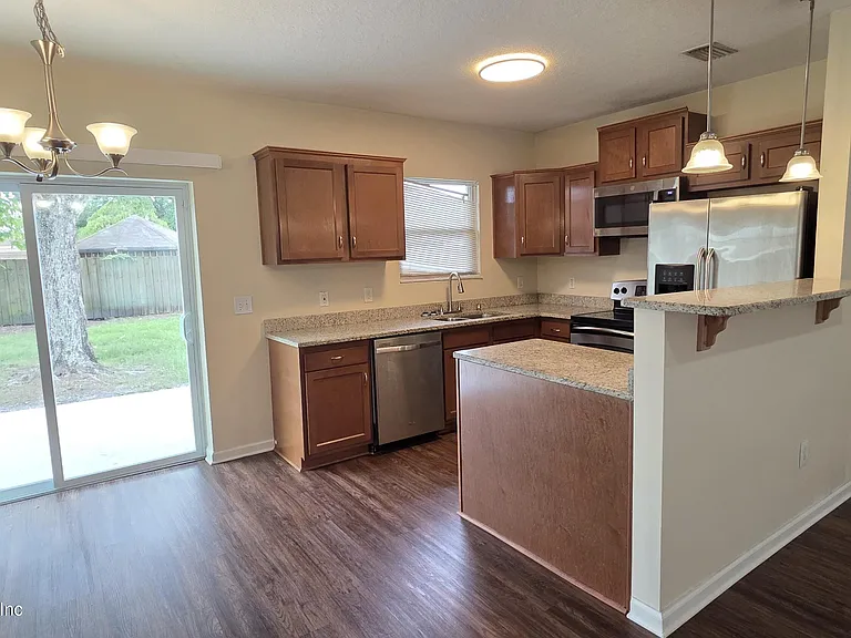 8240 Pear Rd — Photo 8