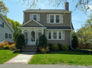 153 Pleasant St, Milton, MA 02186