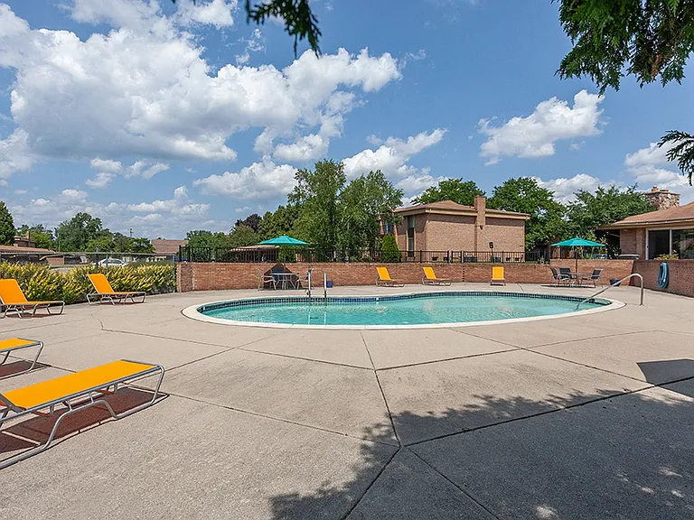 Cranbrook Centre - Southfield, MI — Photo 31