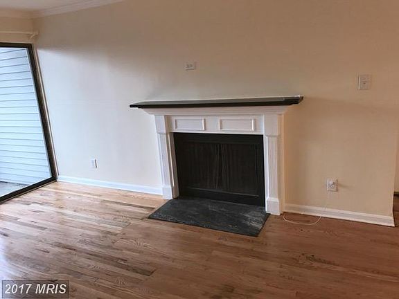 3rd image of 124 Duvall Ln