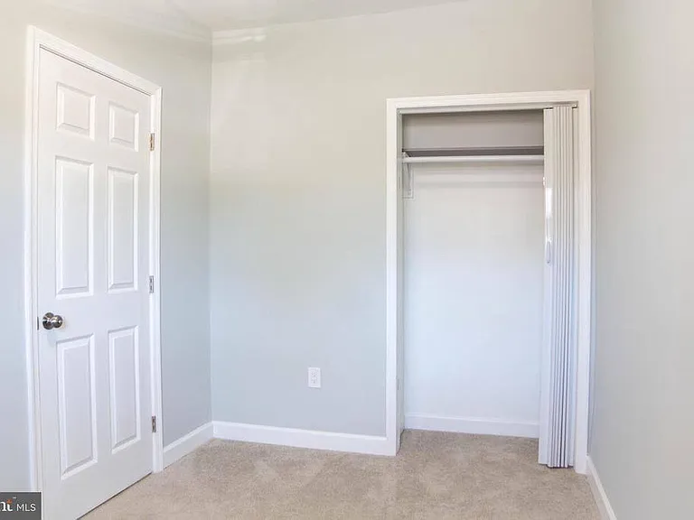 1009 Main St #2 — Photo 5