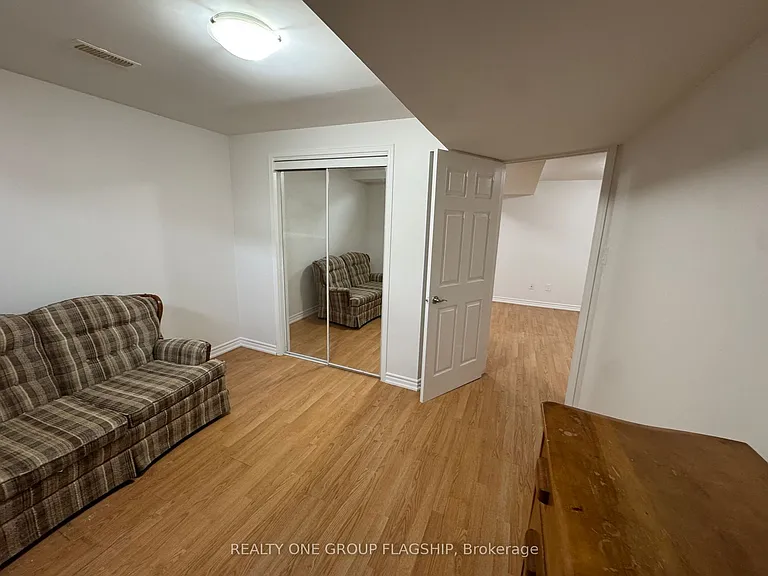 3857 Skyview St #LOWER — Photo 6