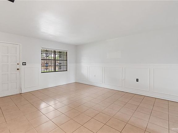 2nd image of 202 N 40th St