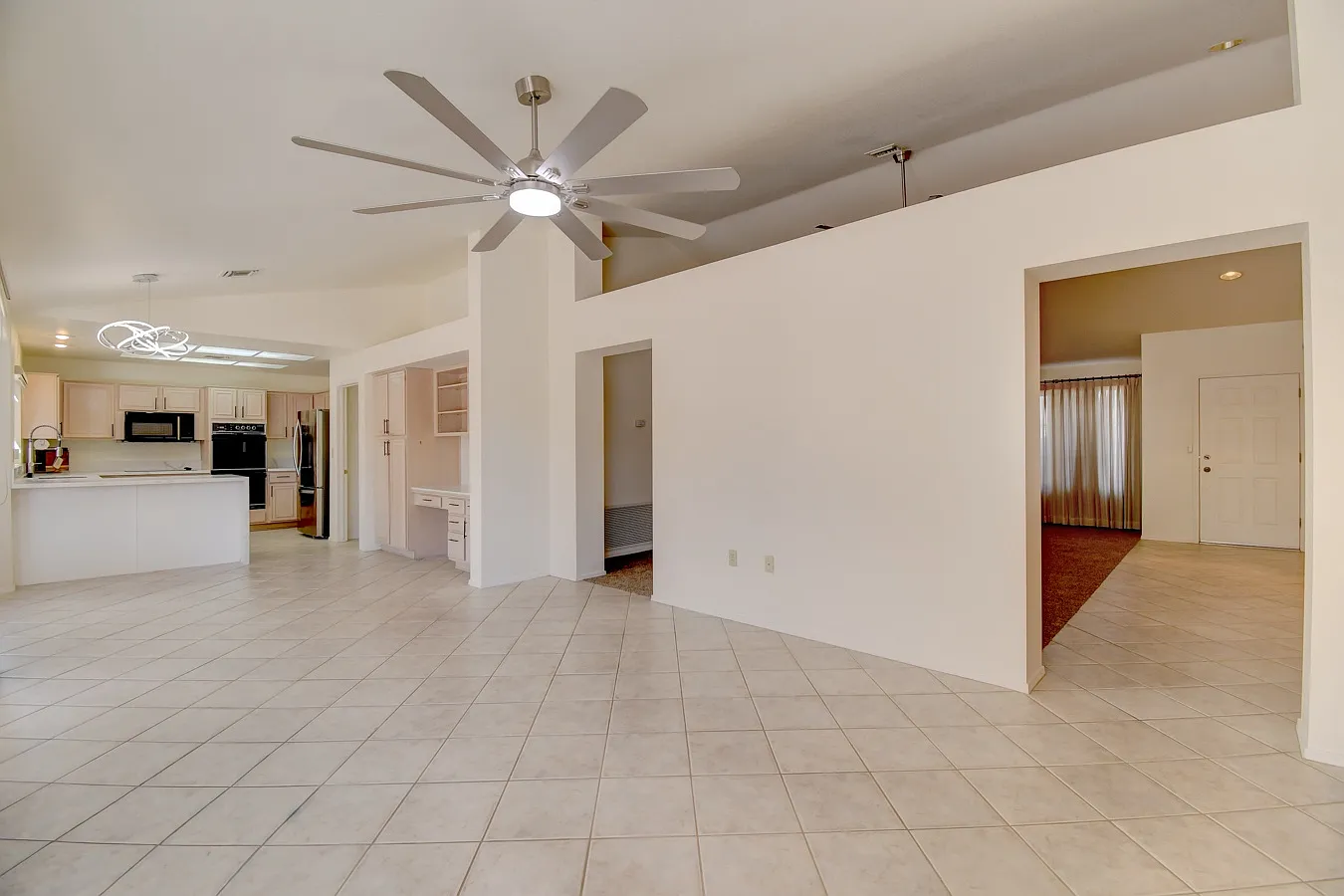 2 bed, 1804 sqft, $2,450 — Photo 3