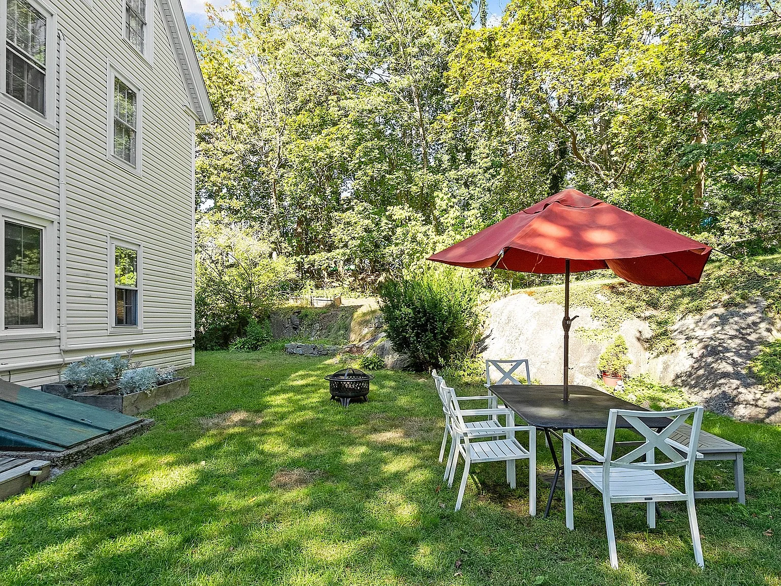 3 bed, 3.0 bath, 1822 sqft, $3,000 — Photo 4