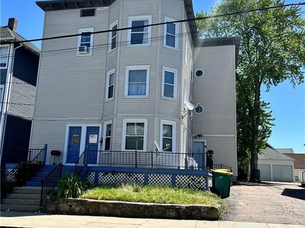 227 Wood Ave, Woonsocket, RI 02895