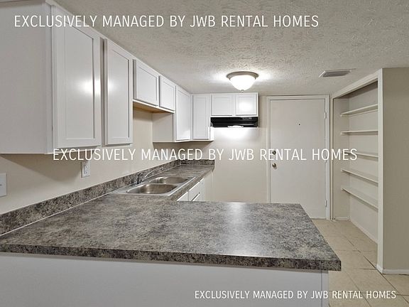 4th image of 7201 Arlington Expy APT 55