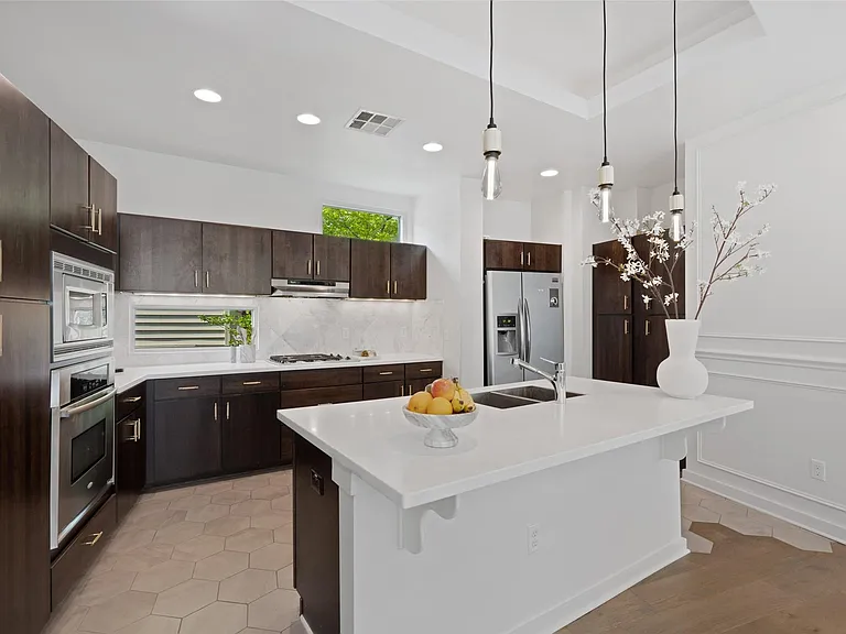 1500 Summit St #5 — Photo 15