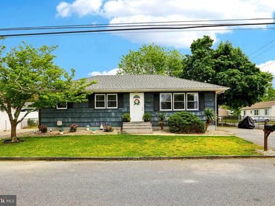 1053 Seaman Ave, Beachwood, NJ, 08722