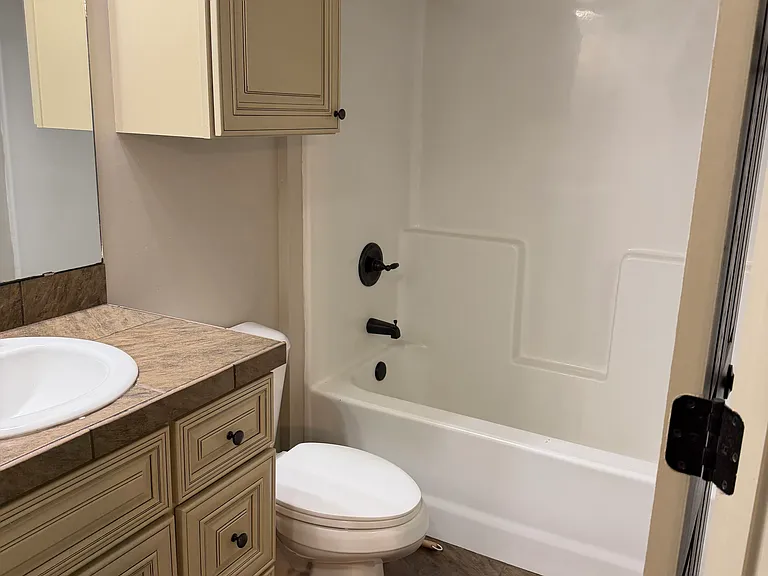 516 Brighton Trl — Photo 8
