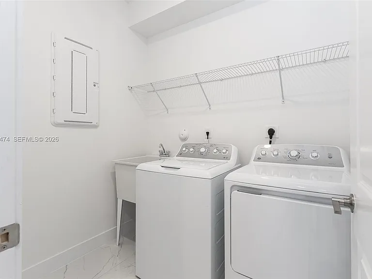 12289 SW 43rd St — Photo 10