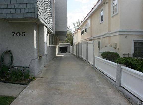 3rd image of 705 N Irena Ave APT 2