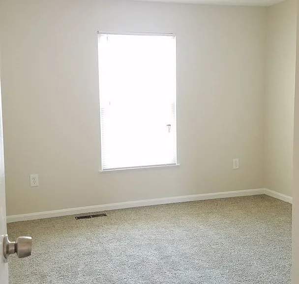 1669 Colonial Way — Photo 24