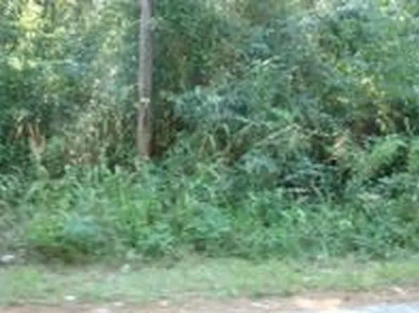 1812 Roche Rd, Sumter, SC 29153