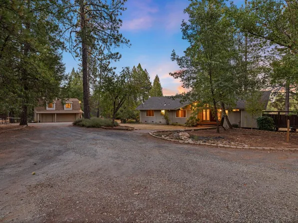 19526 Shawnee Trl, Mokelumne Hill, CA 95245