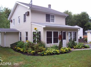 10 Meadow Ave, Merrimac, MA 01860