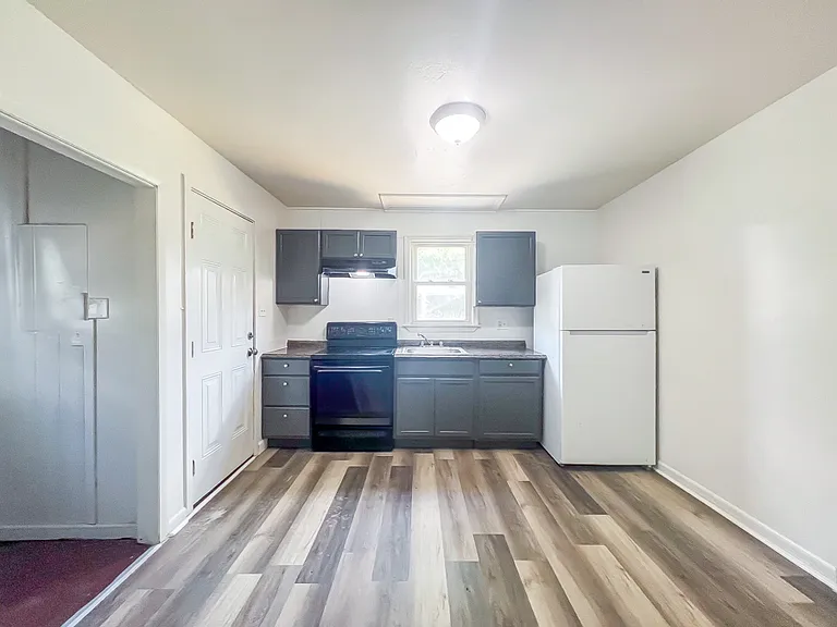 922 Wilcox St — Photo 18