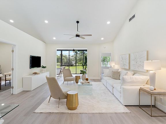4th image of 11610 Briarwood 4 Circle #4