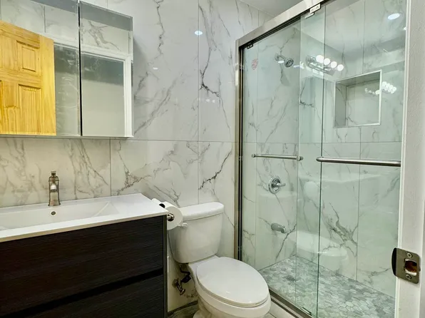 33 72nd Street image 7 of 11