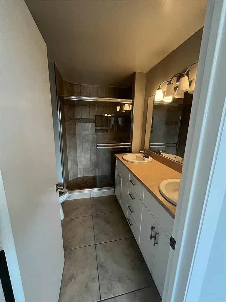 3 bed, 1473 sqft, $2,700 — Photo 4