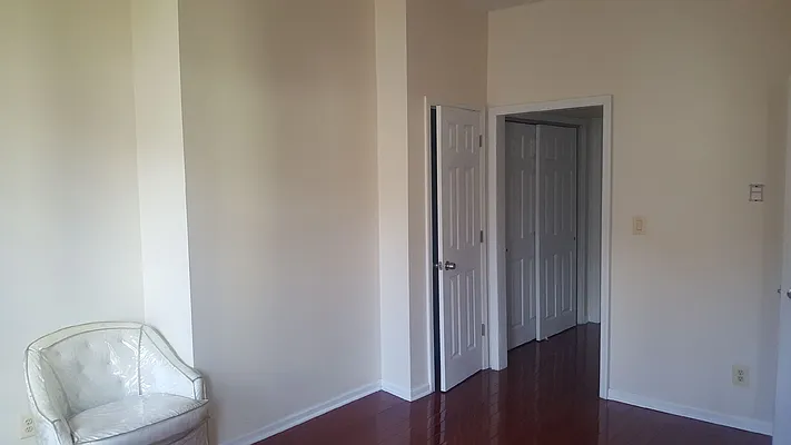 Rented by Capri Jet Realty Corp | media 12