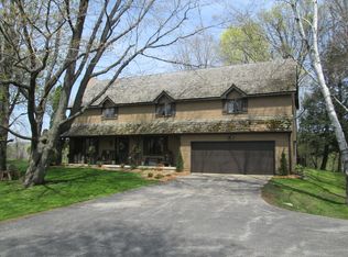 2920 Whippoorwill Rd, Green Bay, WI 54313