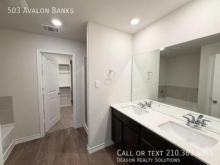503 Avalon Banks — Photo 8