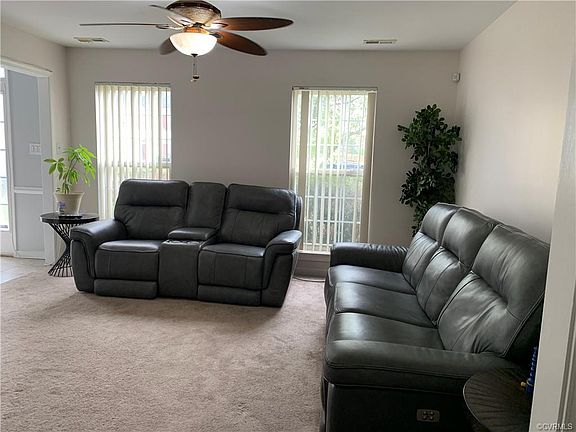 2nd image of 1940 Daffodil Meadow Ln