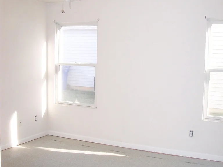 1041 Bella Dona Rd — Photo 5