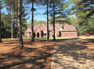 150 Leonard Ln, Holly Springs, MS 38635