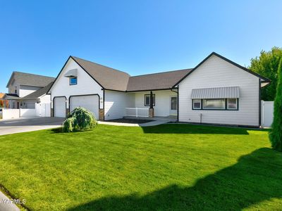 403 S 93rd Ave, Yakima, WA, 98908