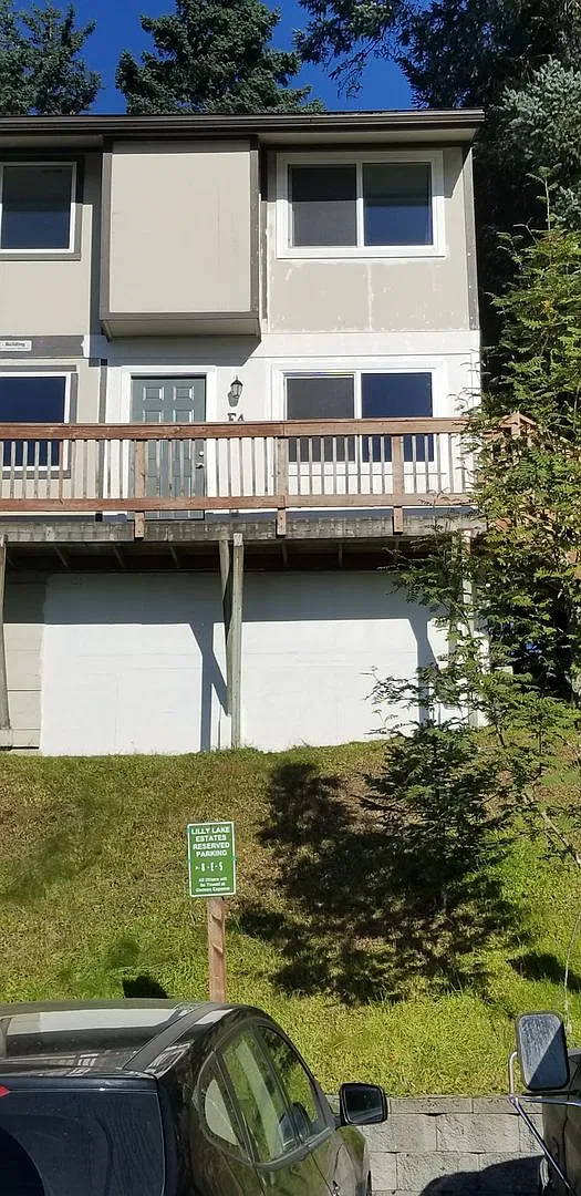 1820F4 Larch Street — Photo 2