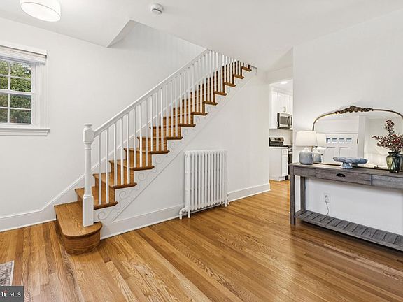 4th image of 425 N Norwood St