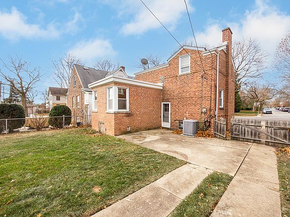 5th image of 5407 N Oketo Ave